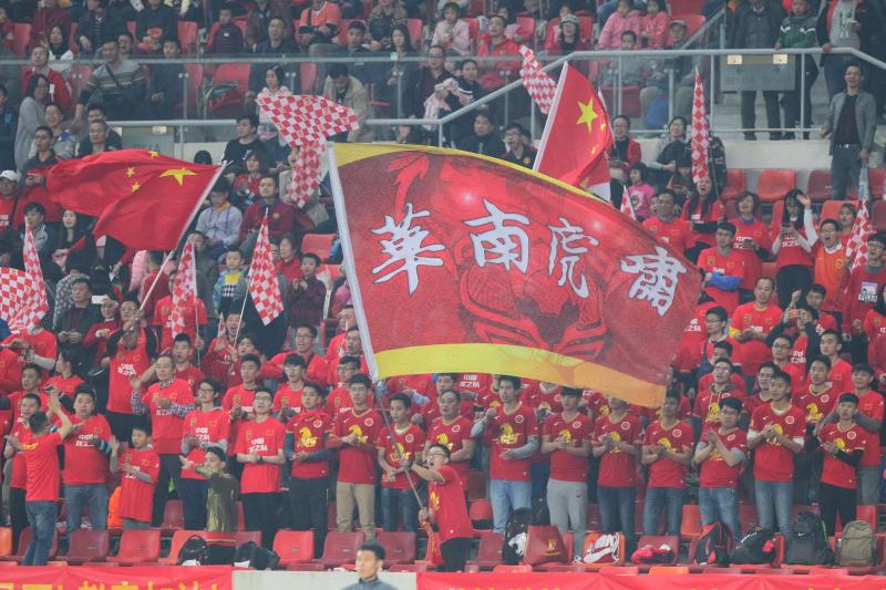包含乌克兰女足一举拿下对手，锁定胜利的词条